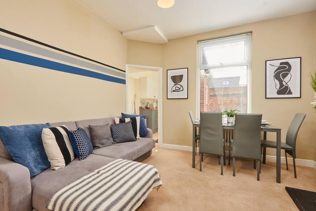 Delightful Central York House Экстерьер фото